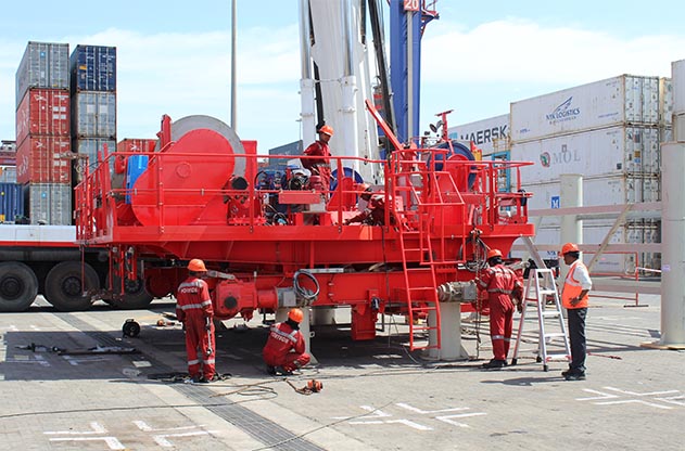 Comprehensive Port Crane Solutions and Services