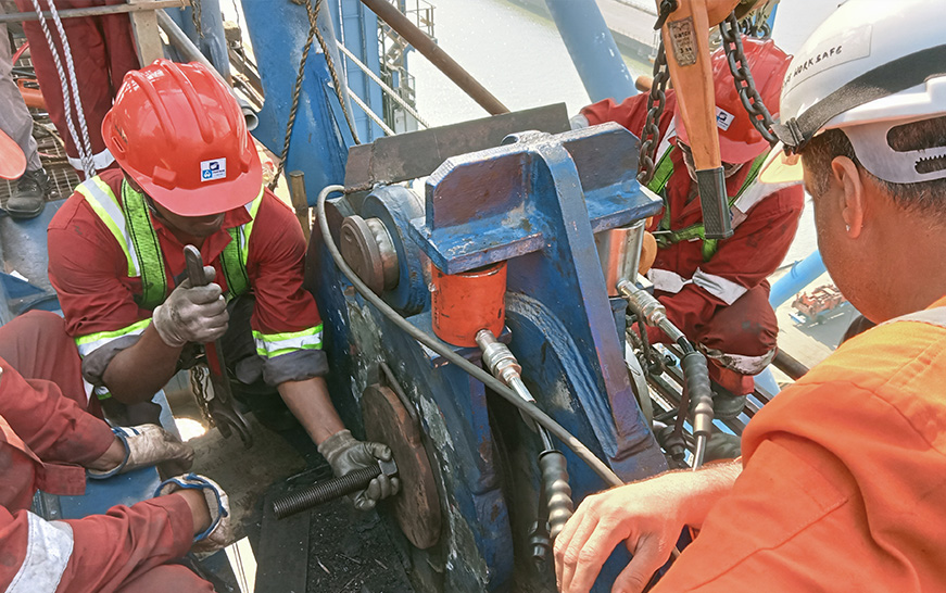 Port Cranes Maintenance Services in Qatar