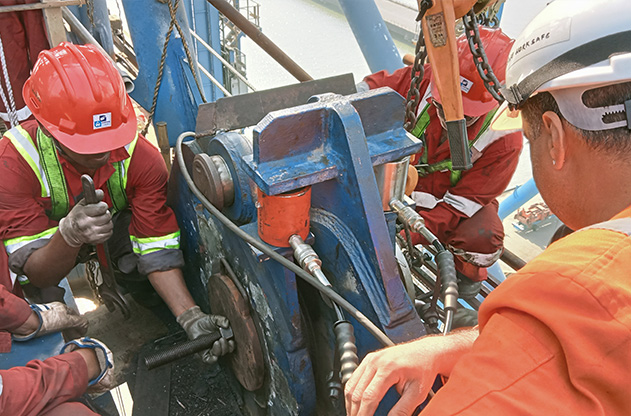 Port Cranes Maintenance Services in Qatar
