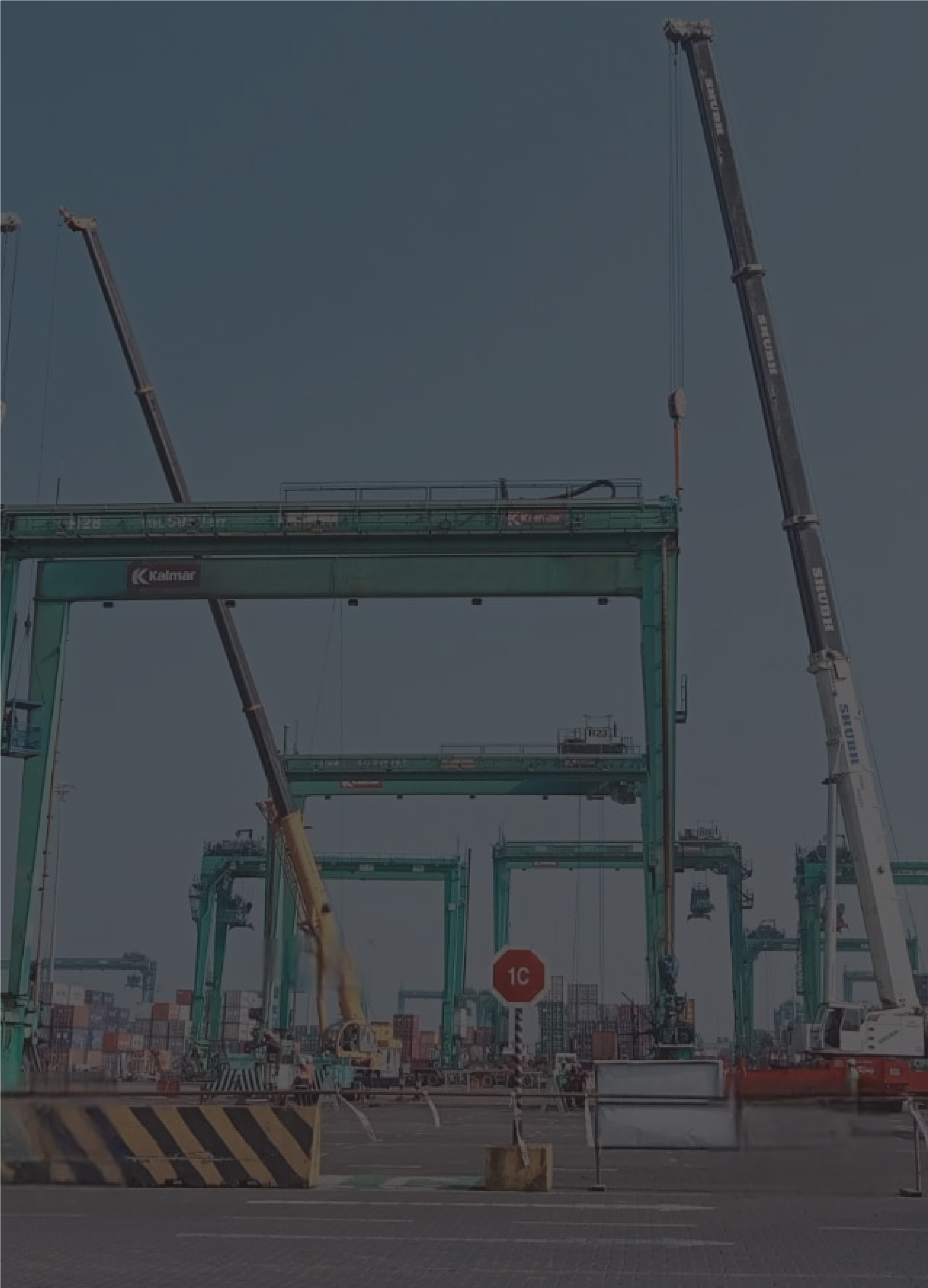 Offloading, Shifting & Dismantling